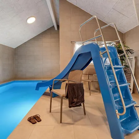 Beautiful In With Sauna *